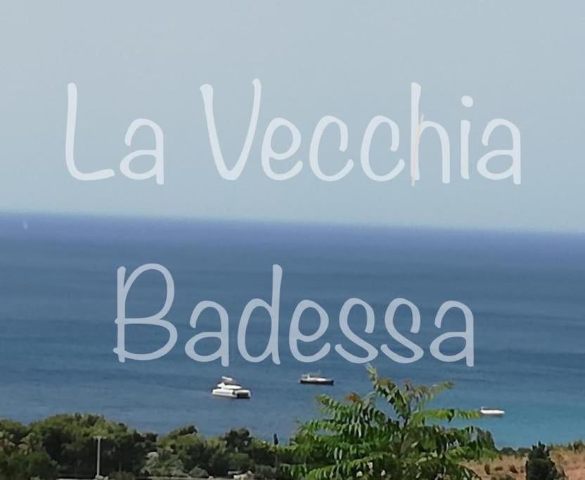 La Vecchia Badessa A Due Passi Dal Mare Apartman Macari Kültér fotó