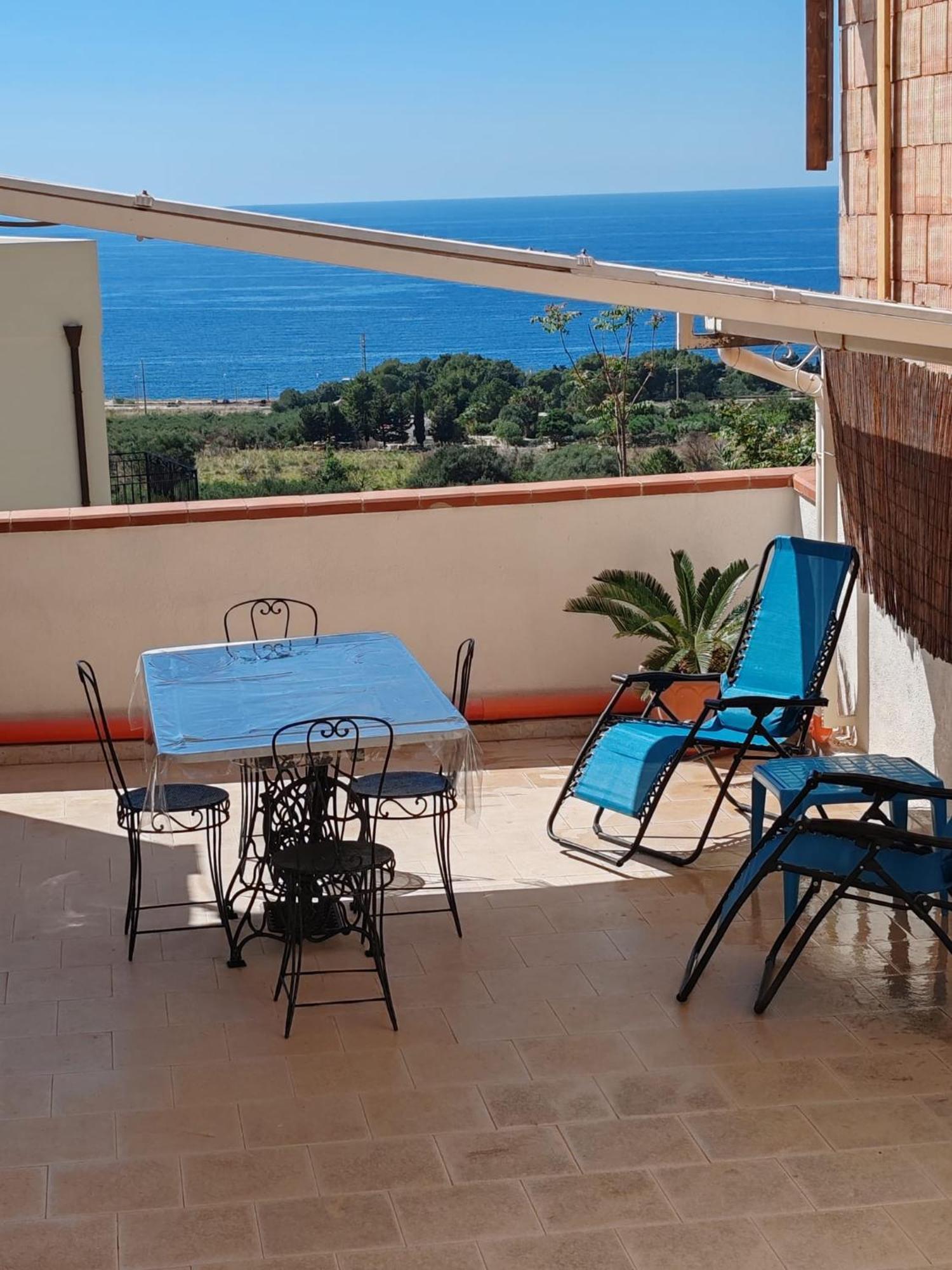 La Vecchia Badessa A Due Passi Dal Mare Apartman Macari Kültér fotó
